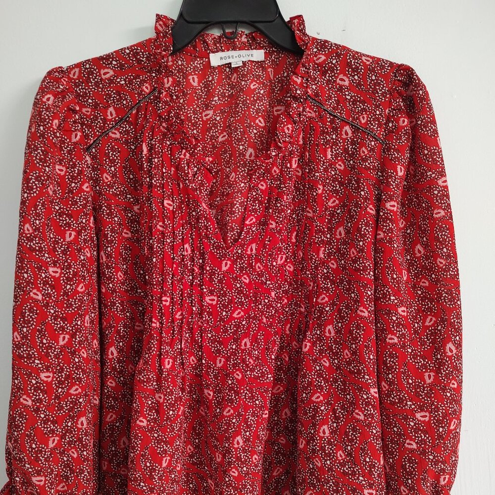 Rose & Olive Red and Black Ruffled Blouse with Zipper Detail Size L